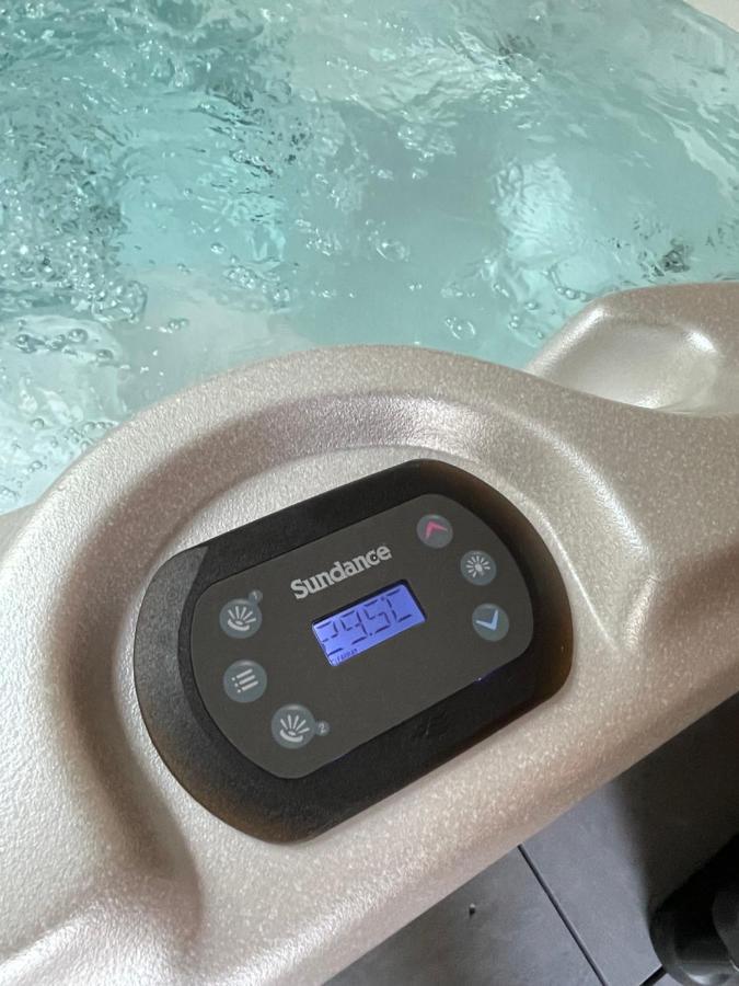 HillionMagnifique Corps De Ferme Renove Avec Jacuzzi别墅 外观 照片